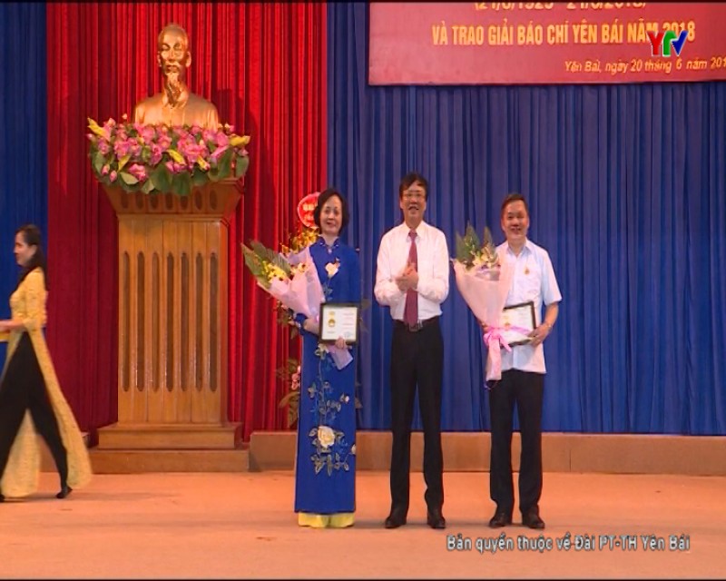 Yên Bái gặp mặt kỷ niệm 93 năm Ngày Báo chí cách mạng Việt Nam và trao Giải Báo chí Yên Bái năm 2018