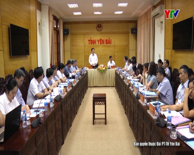 Thứ trưởng Bộ Giáo dục và Đào tạo Nguyễn Hữu Độ làm việc với Ban Chỉ đạo thi THPT Quốc gia tỉnh Yên Bái