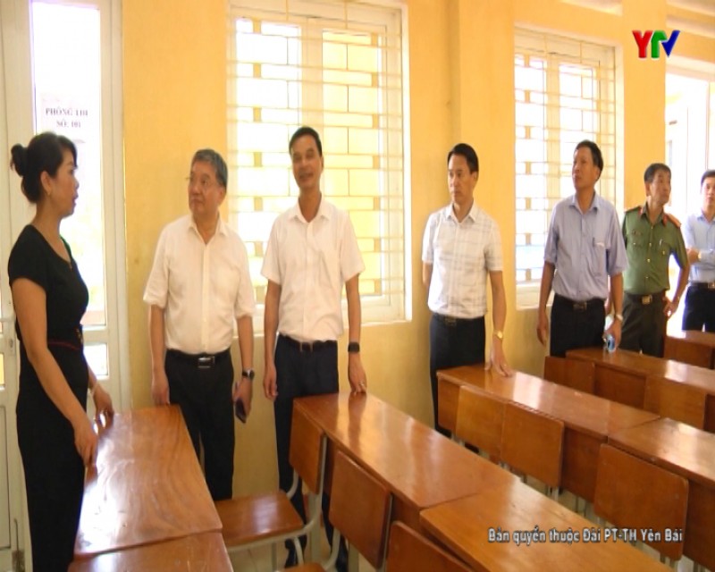 Đồng chí Phó Chủ tịch UBND tỉnh Dương Văn Tiến kiểm tra công tác chuẩn bị thi THPT Quốc gia tại các địa phương
