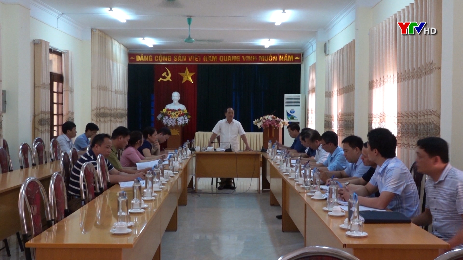 Đoàn công tác của HĐND tỉnh làm việc tại huyện Văn Chấn