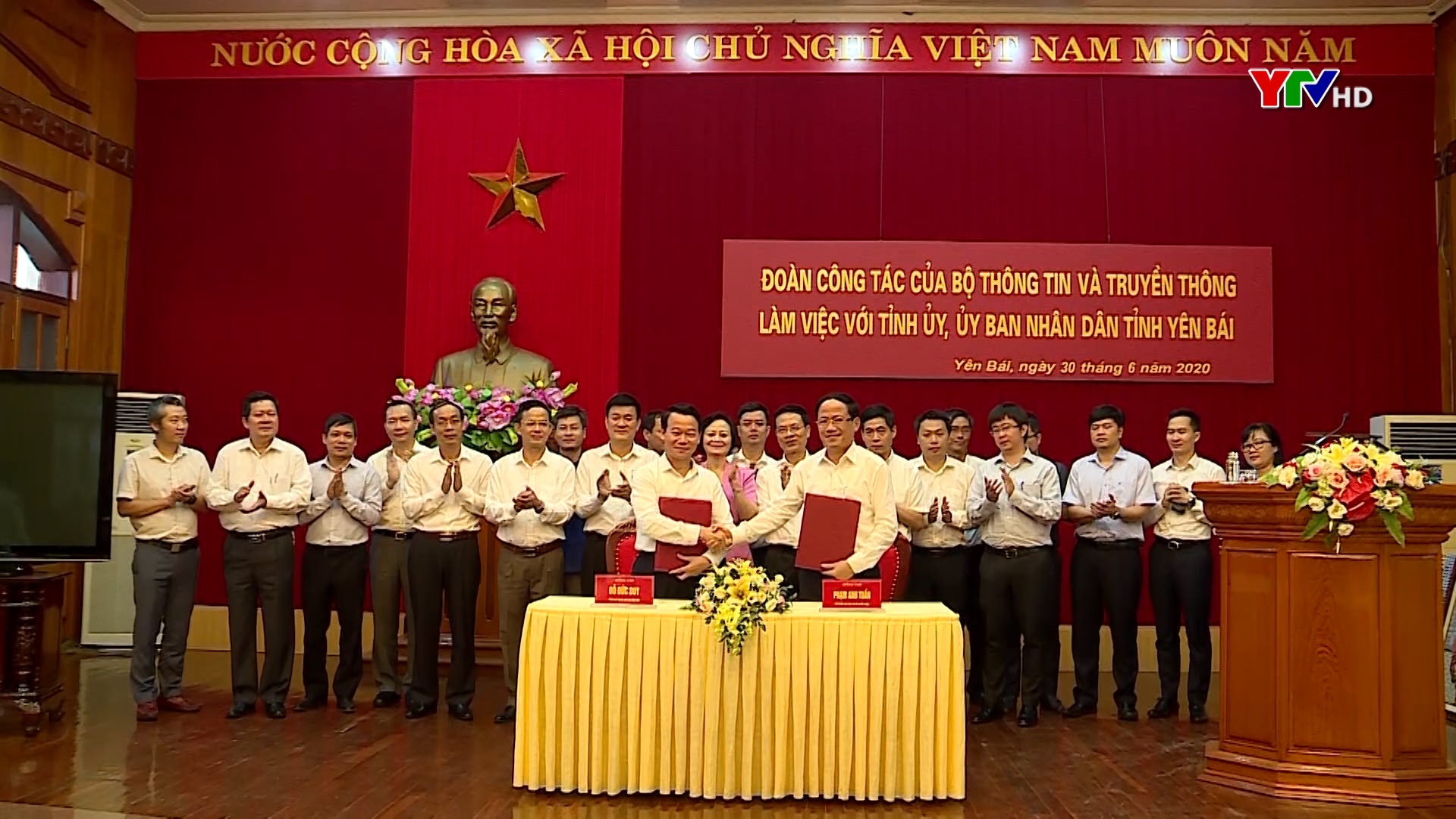 Đoàn công tác của Bộ Thông tin và Truyền thông làm việc với tỉnh Yên Bái