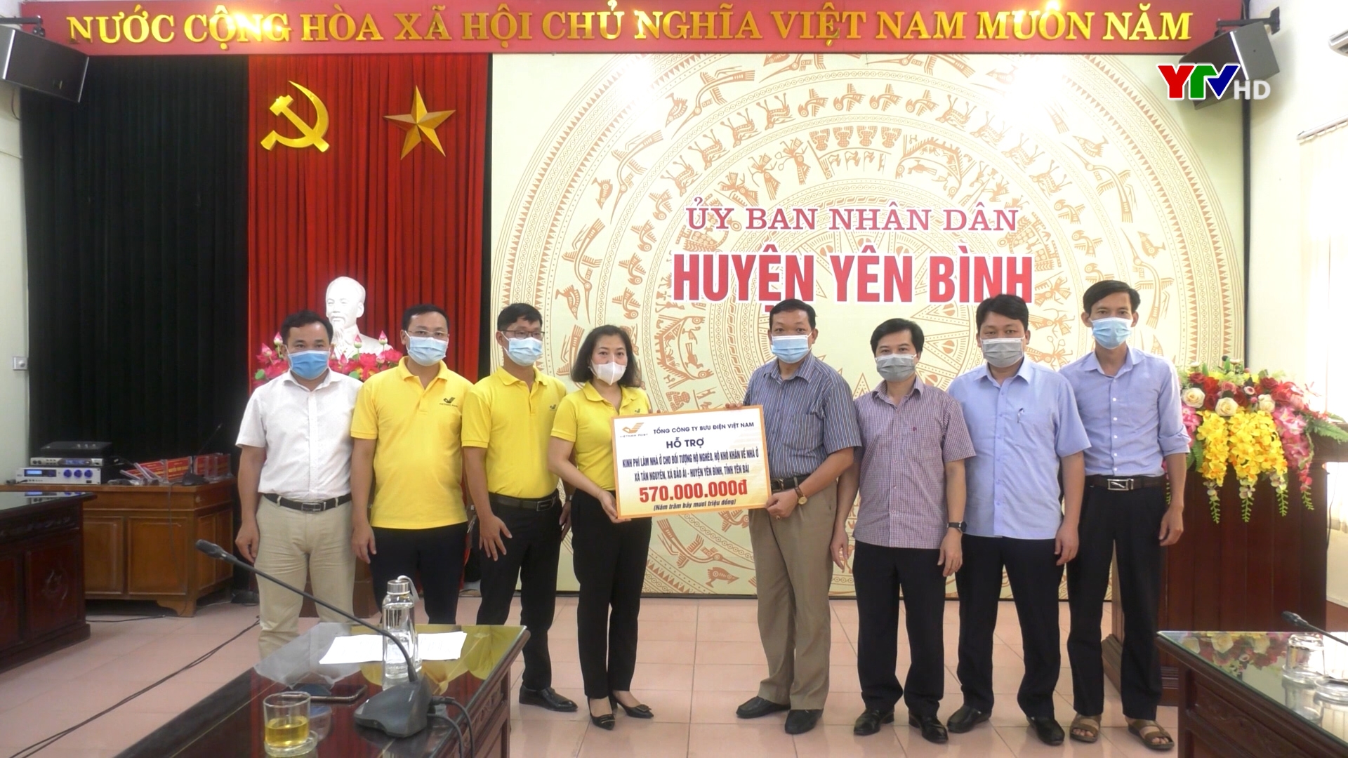 Hỗ trợ 570 triệu đồng giúp hộ nghèo huyện Yên Bình làm nhà ở