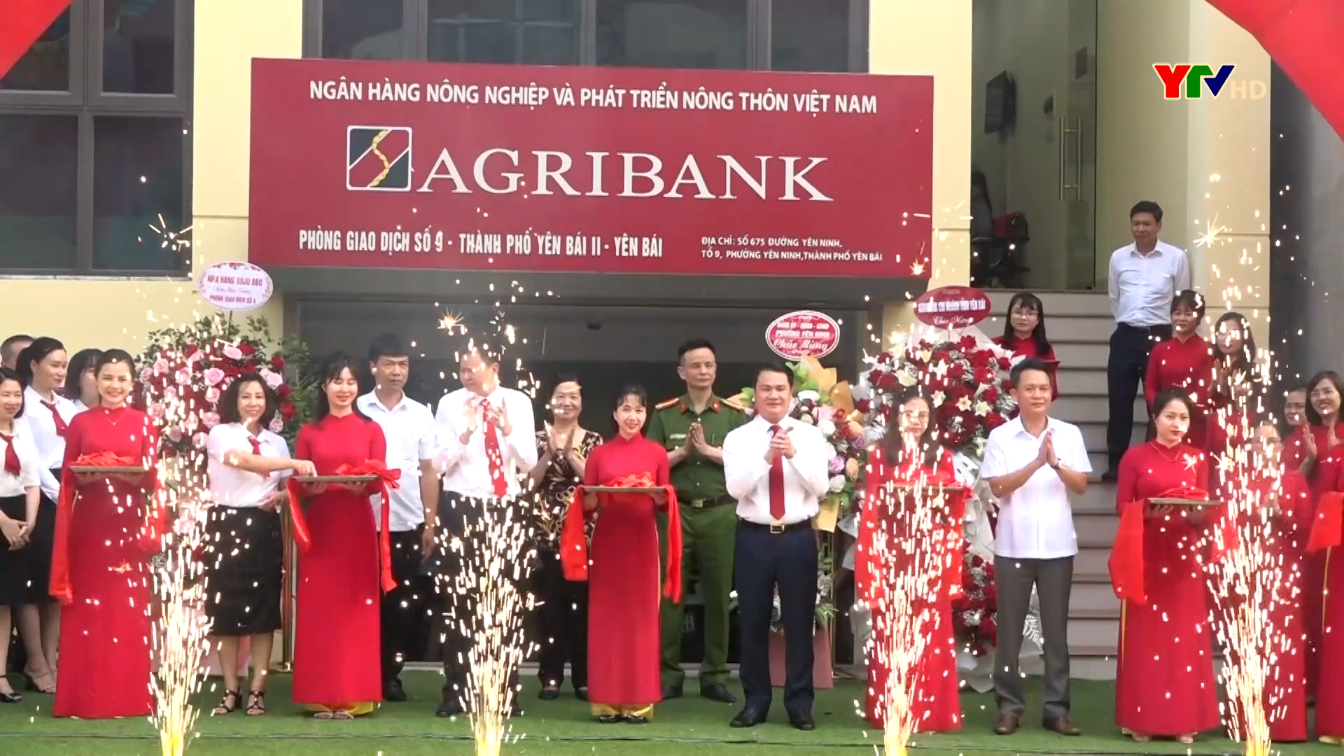 Agribank chi nhánh thành phố Yên Bái 2 khánh thành Phòng giao dịch số 9