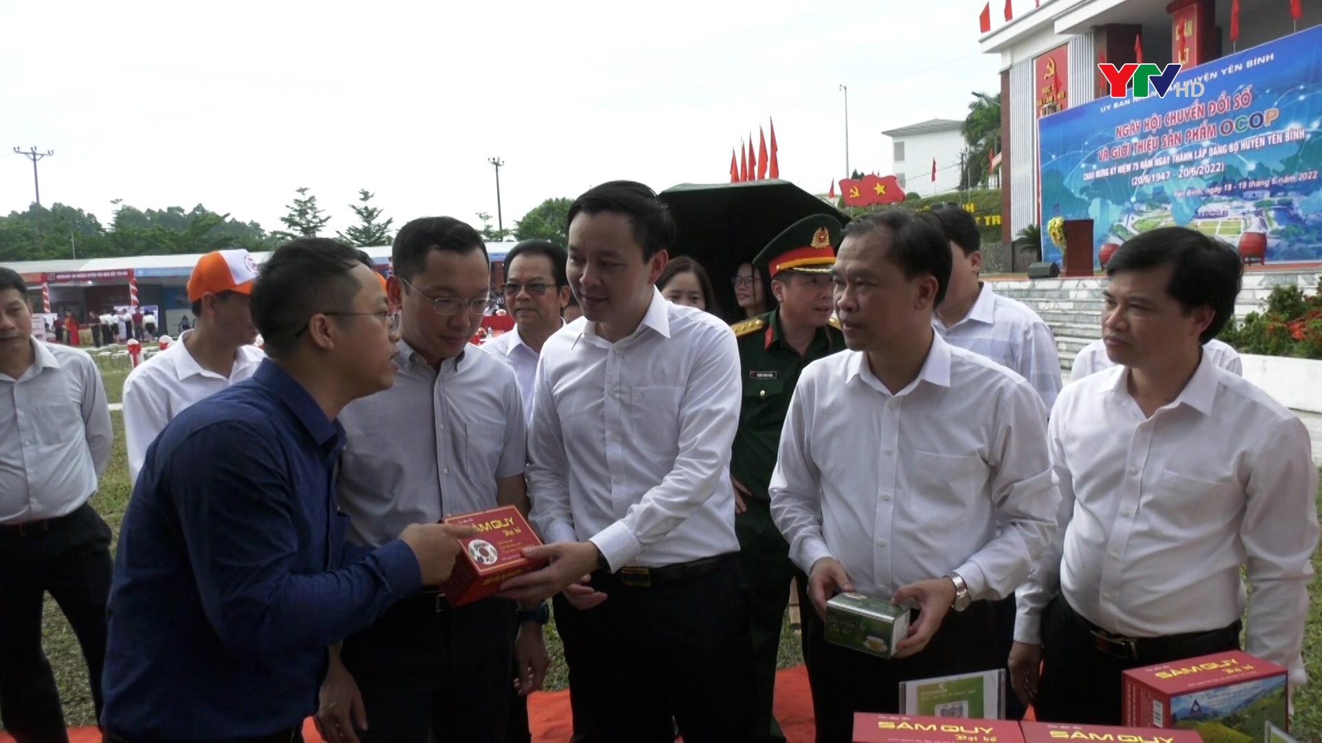 Huyện Yên Bình tổ chức “Ngày hội chuyển đổi số” và giới thiệu sản phẩm OCOP