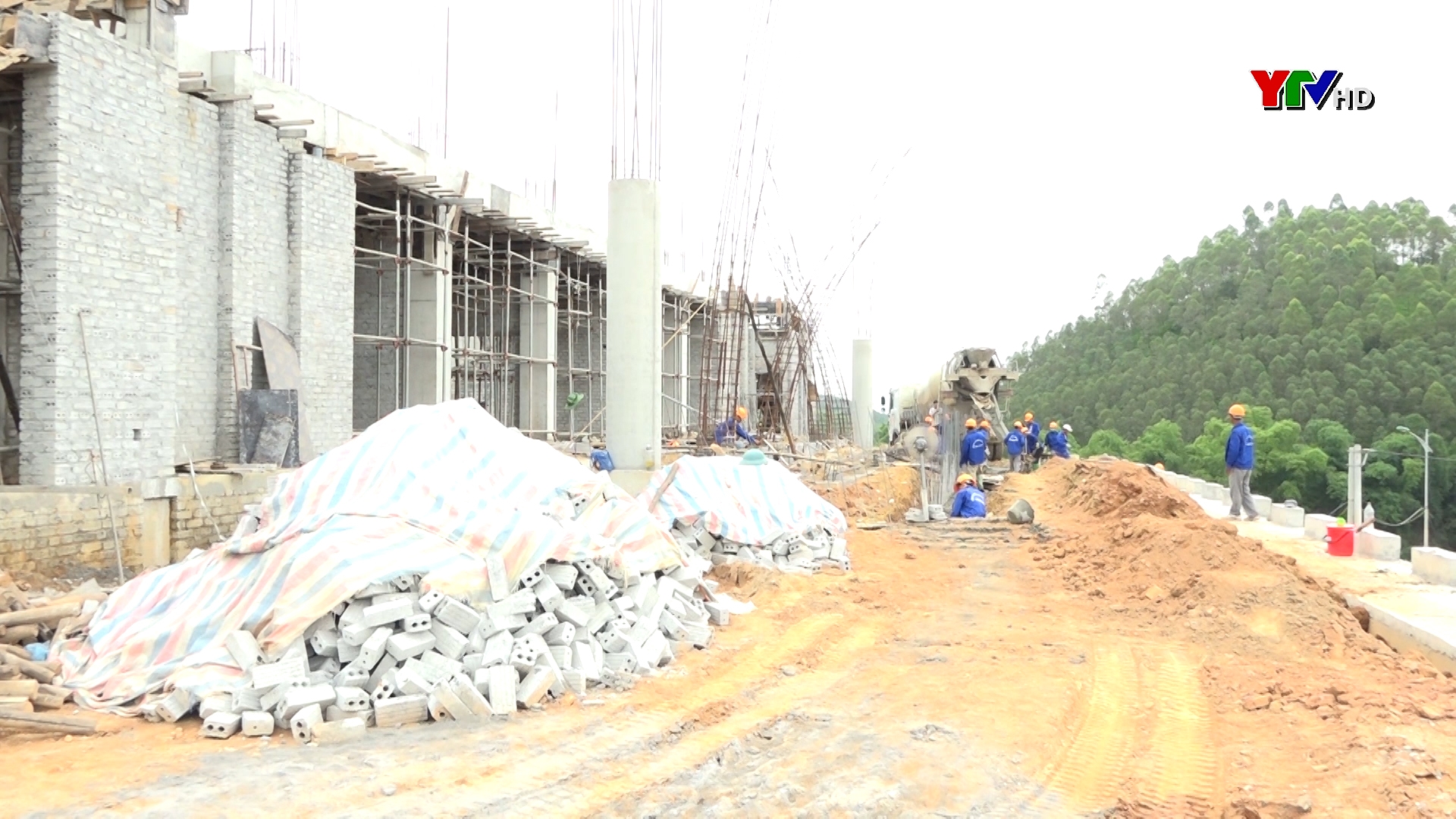 Đẩy nhanh tiến độ thi công công trình Trung tâm Văn hóa huyện Yên Bình