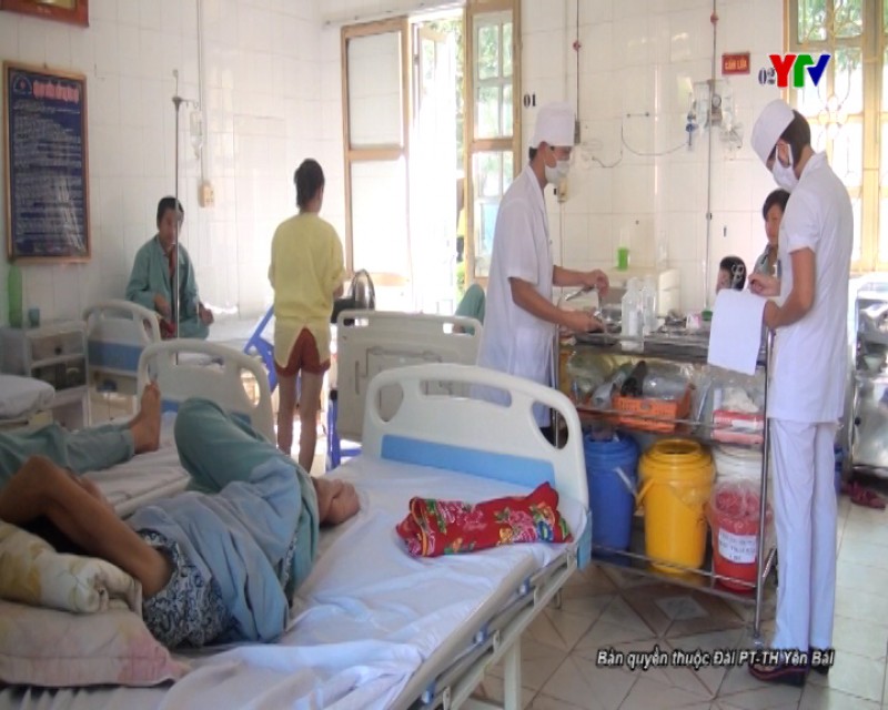 Hai vụ ngộ độc thực phẩm xảy ra trong một ngày tại huyện Văn Yên làm 1 người tử vong