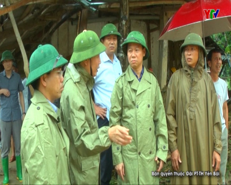 Đ/c Chủ tịch UBND tỉnh Đỗ Đức Duy chỉ đạo công tác khắc phục hậu quả mưa lũ tại huyện Văn Chấn