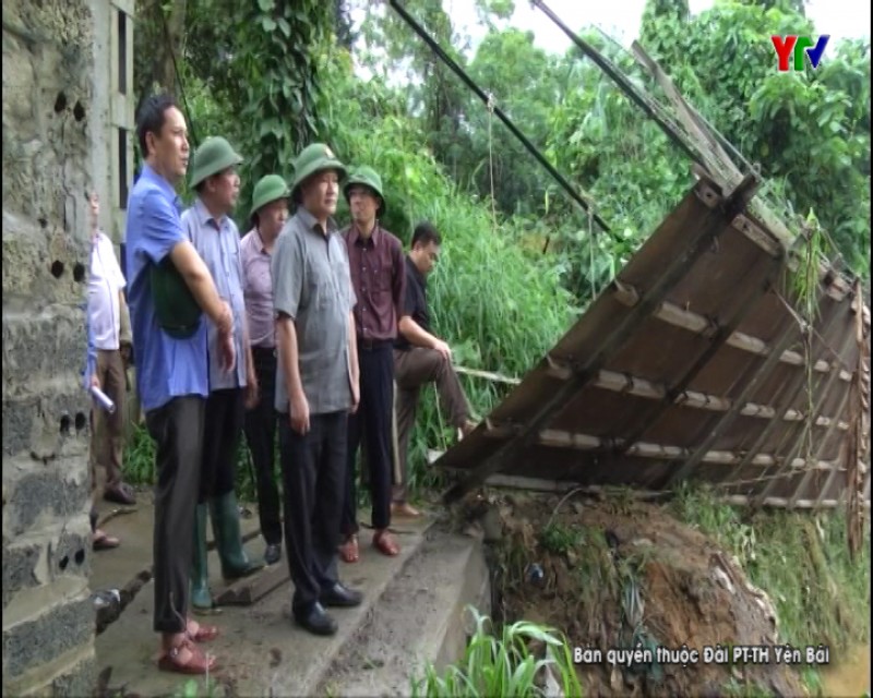 Thứ trưởng Bộ Nông nghiệp và Phát triển nông thôn Hoàng Văn Thắng kiểm tra tình hình thiệt hại do mưa lũ tại TP Yên Bái