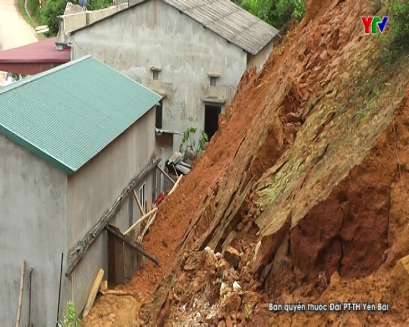 Trấn Yên: Thêm 3 nhà dân bị sập đổ hoàn toàn do mưa lớn