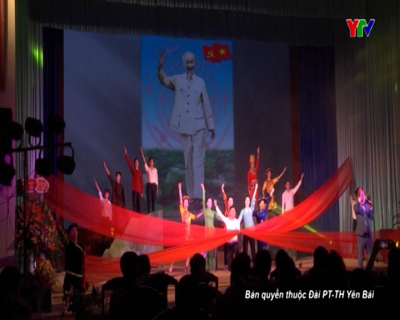 Hội diễn NTQC - Trình diễn trang phục dân tộc tỉnh Yên Bái lần thứ XV năm 2019