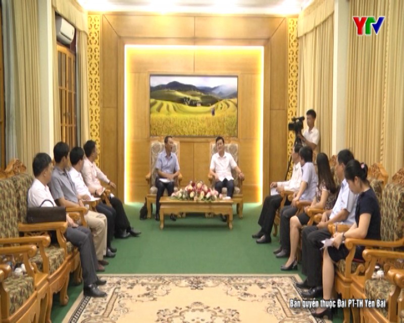 Tổng Lãnh sự quán Việt Nam tại Côn Minh (Trung Quốc) chào xã giao lãnh đạo tỉnh Yên Bái