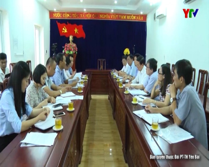 Tổng Lãnh sự quán Việt Nam tại Côn Minh (Trung Quốc) làm việc với các sở, ban, ngành tỉnh Yên Bái