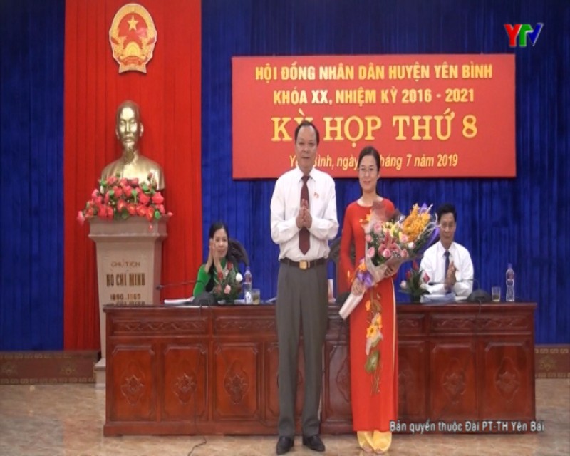 Kỳ họp thứ 8 - HĐND huyện Yên Bình khóa XX