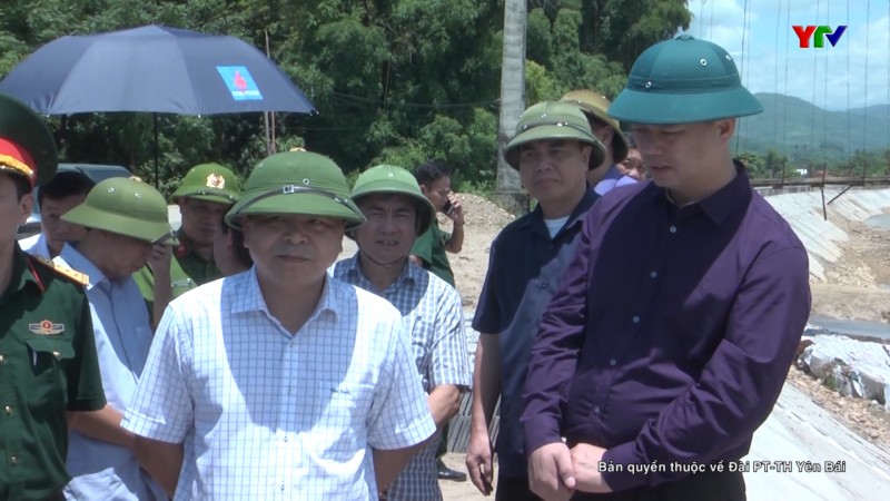 Đoàn công tác BCĐ Trung ương về phòng, chống thiên tai kiểm tra tại huyện Văn Chấn và thị xã Nghĩa Lộ