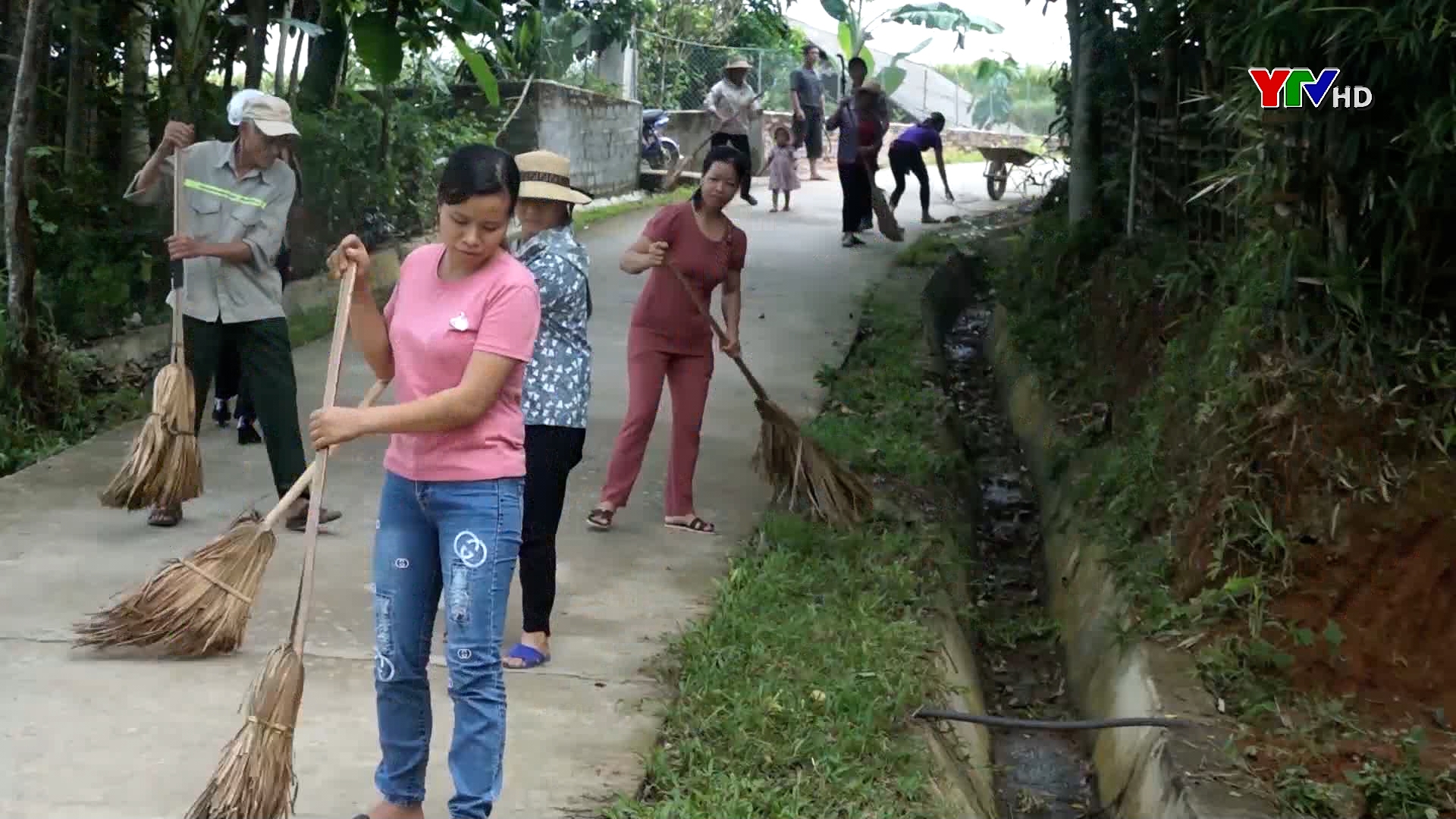 Hội Phụ nữ huyện Văn Chấn đẩy mạnh các phong trào thi đua