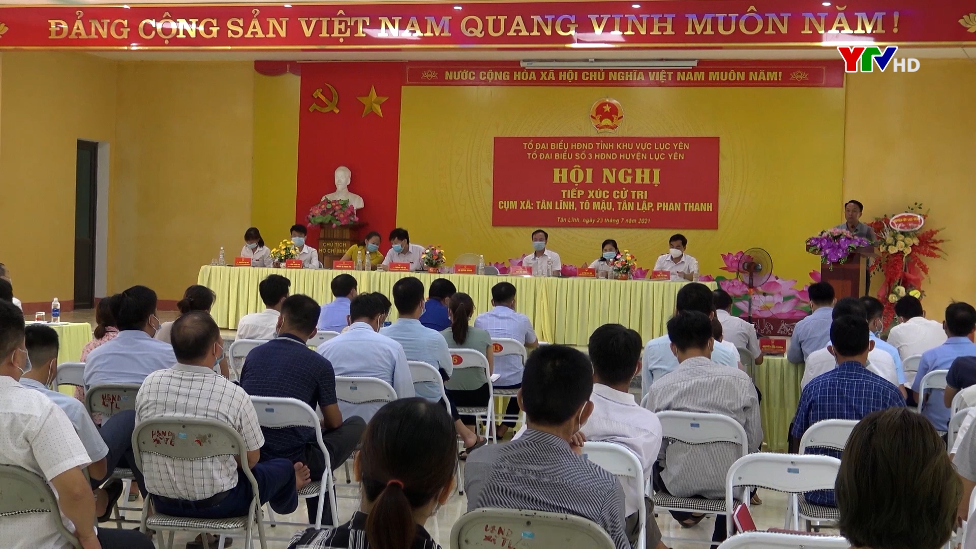 Đồng chí Vũ Quỳnh Khánh – Phó Chủ tịch Thường trực HĐND tỉnh tiếp xúc cử tri huyện Lục Yên