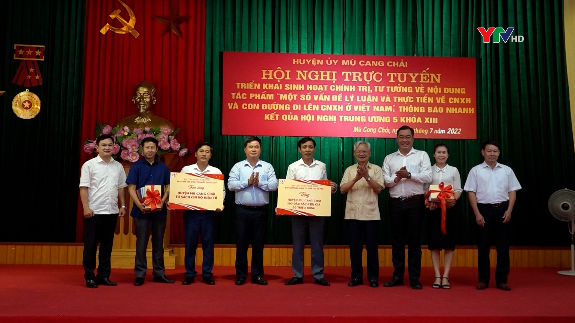 Mù Cang Chải tổ chức Hội nghị trực tuyến giới thiệu cuốn sách của Tổng Bí thư Nguyễn Phú Trọng