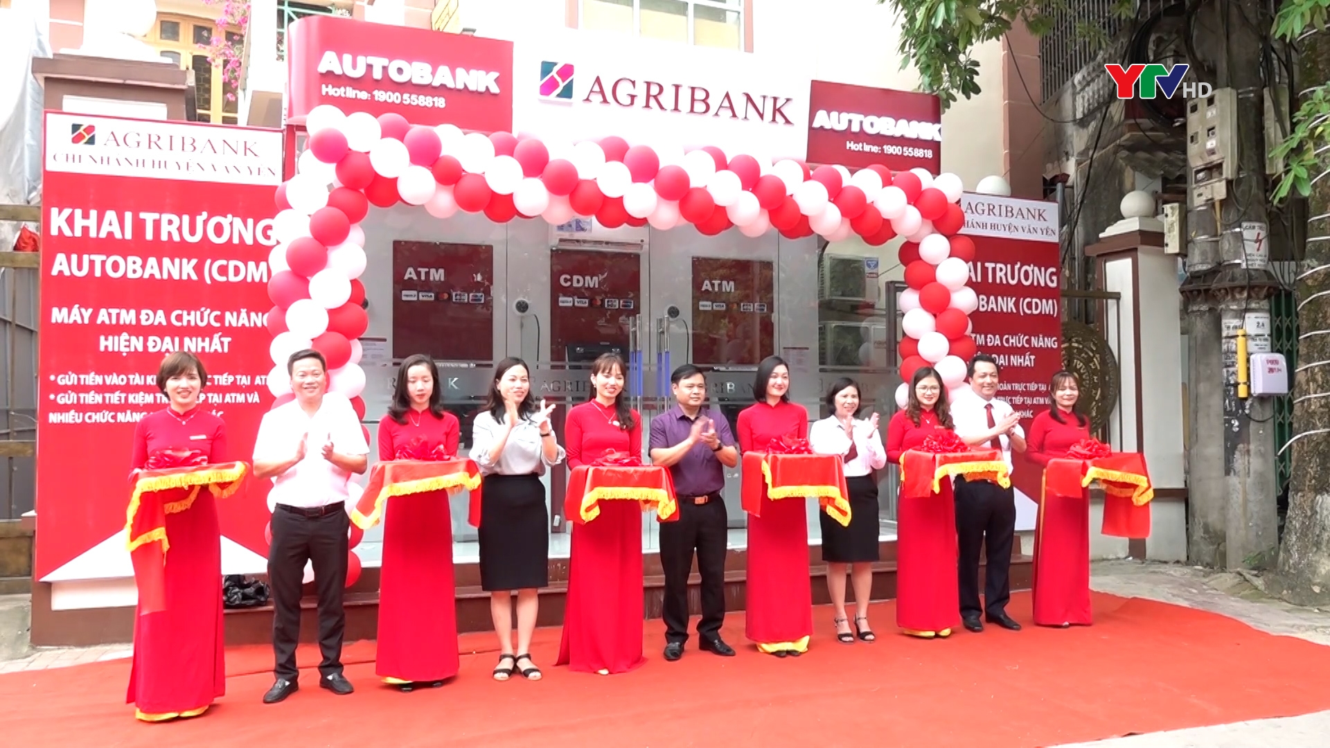 Ngân hàng NN và PTNT - Chi nhánh huyện Văn Yên, Bắc Yên Bái khai trương máy gửi rút tiền tự động Autobank