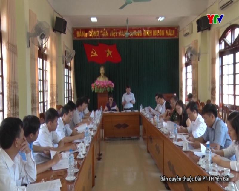 Đoàn công tác của Tỉnh ủy làm việc tại huyện Văn Chấn