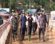 Phó thủ tướng Chính phủ Trịnh Đình Dũng và lãnh đạo tỉnh Yên Bái kiểm tra công tác khắc phục hậu quả lũ quét tại huyện Mù Cang Chải