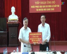 Đoàn công tác của tỉnh Hà Nam ủng hộ 300 triệu đồng giúp nhân dân Mù Cang Chải khắc phục hậu quả mưa lũ