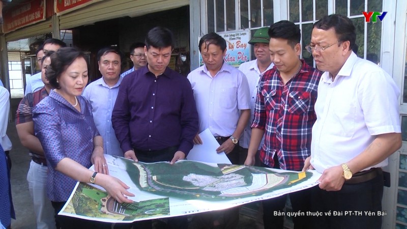 Đồng chí Bí thư Tỉnh ủy Phạm Thị Thanh Trà kiểm tra tiến độ xây dựng cơ sở hạ tầng và dự án phát triển du lịch tại huyện Mù Cang Chải