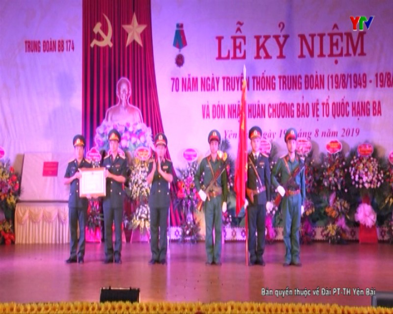 Trung đoàn 174 kỷ niệm 70 năm Ngày truyền thống và đón nhận Huân chương Bảo vệ Tổ quốc hạng Ba