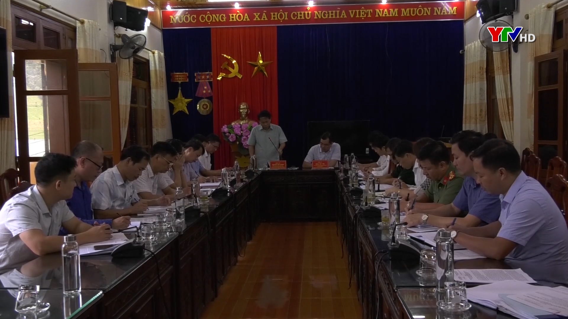 Đồng chí Nguyễn Văn Khánh - Phó Chủ tịch UBND tỉnh làm việc tại huyện Mù Cang Chải