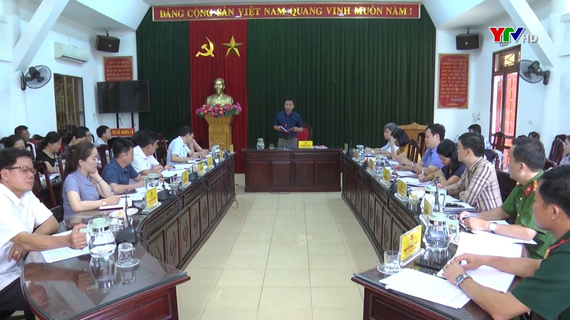 Đồng chí Chủ nhiệm Ủy ban Kiểm tra Tỉnh ủy Vũ Quỳnh Khánh kiểm tra tại thị xã Nghĩa Lộ