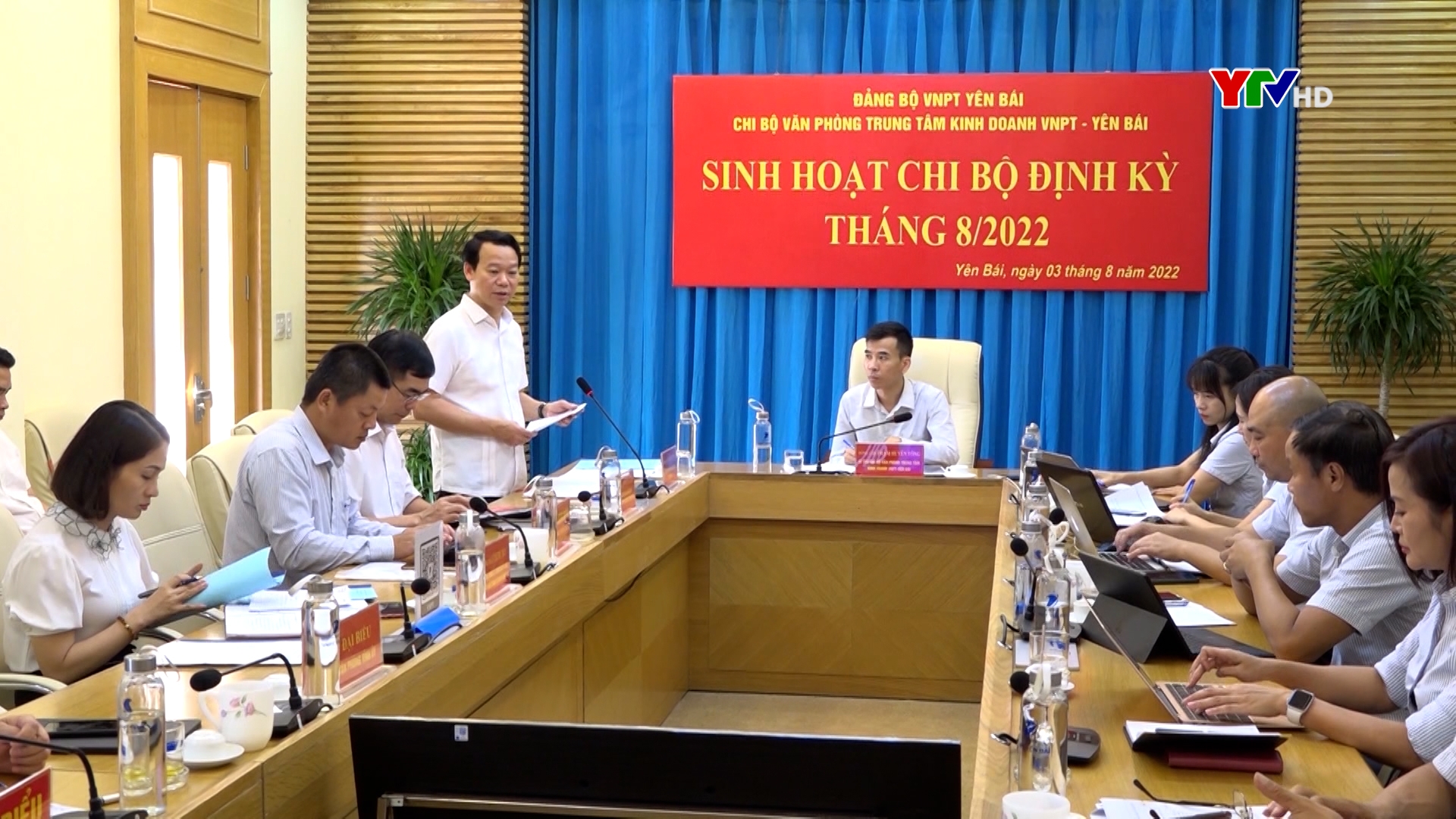 Đồng chí Bí thư Tỉnh ủy dự sinh hoạt Chi bộ Văn phòng Trung tâm kinh doanh VNPT Yên Bái