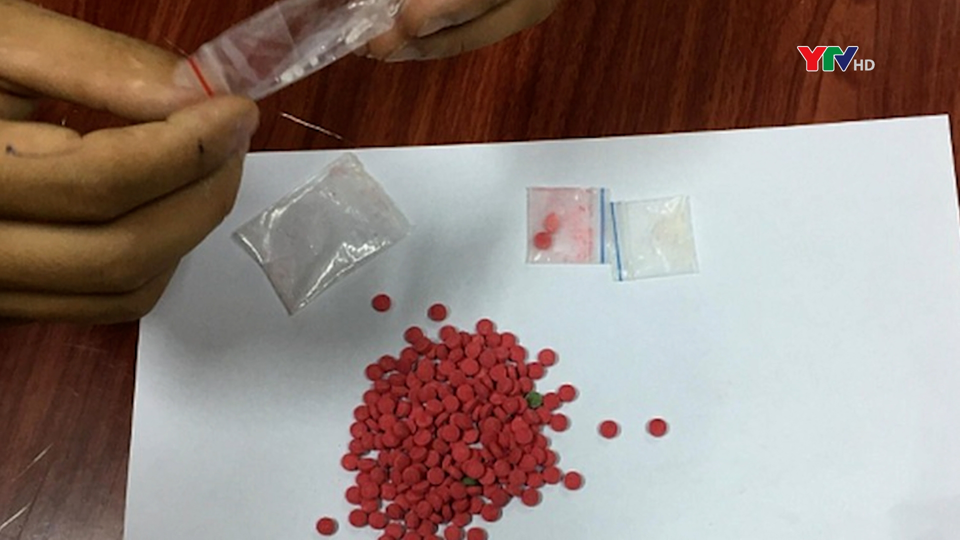 Công an huyện Lục Yên bắt 3 đối tượng mua bán trái phép chất ma túy