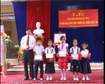 Đ/c Phạm Thanh Tâm dự lễ khai giảng tại trường tiểu học Bảo Hưng huyện Trấn Yên