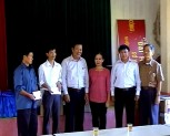 Đoàn công tác của Thành phố Hồ Chí Minh thăm và hỗ trợ gia đình các nạn nhân trong vụ sạt đất ở xã La Pán Tẩn huyện MCC