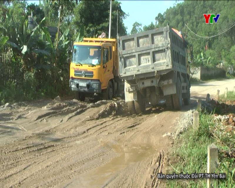 Tuyến đường Hoàng Thi - huyện Yên Bình cần được sửa chữa