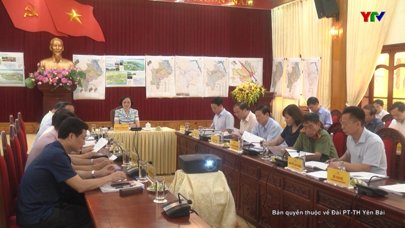 Đồng chí Bí thư Tỉnh ủy Phạm Thị Thanh Trà làm việc với đơn vị tư vấn về điều chỉnh Quy hoạch chung TP Yên Bái và vùng phụ cận