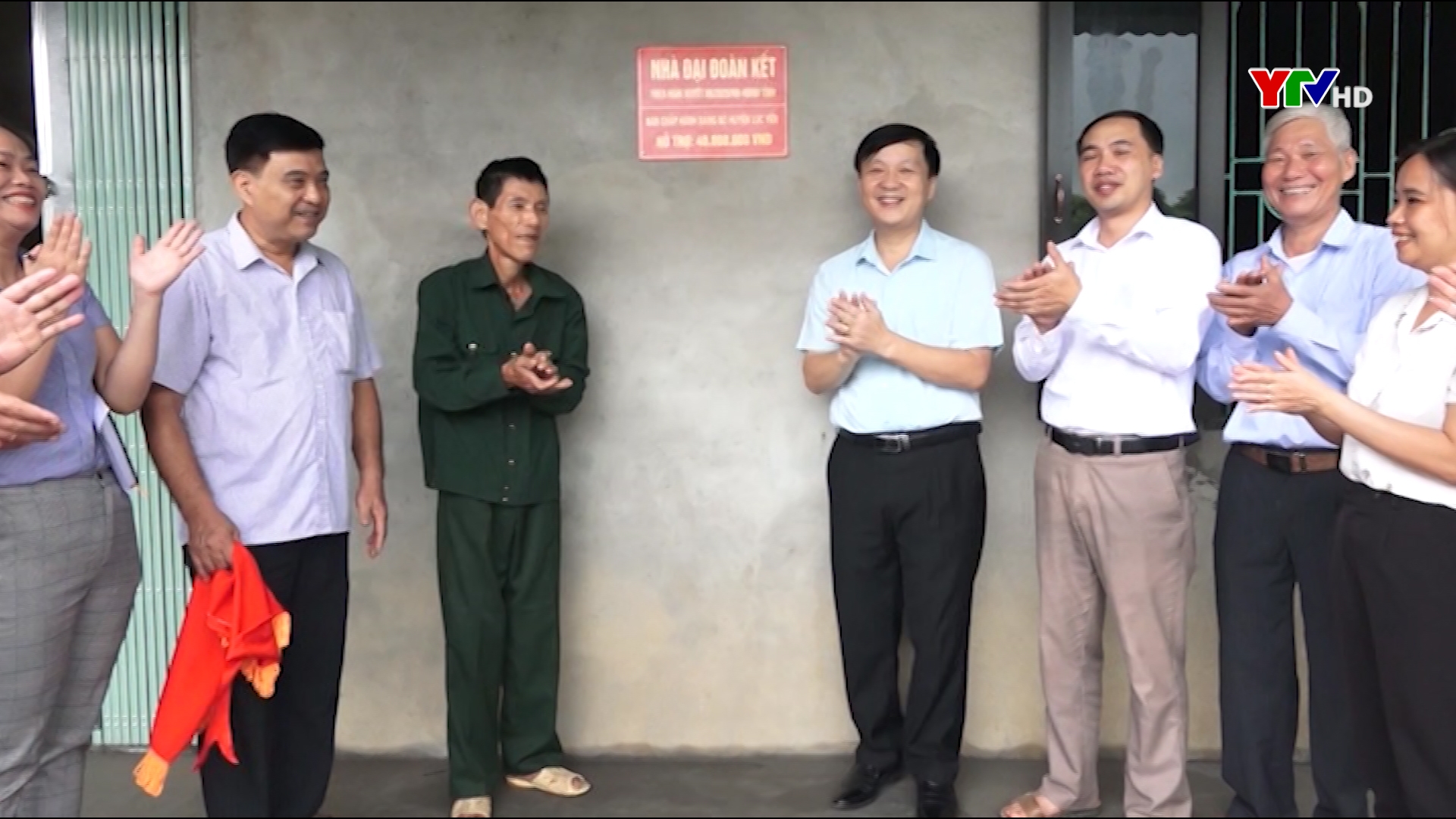 Huyện Lục Yên quan tâm hỗ trợ làm nhà cho gia đình có công với cách mạng