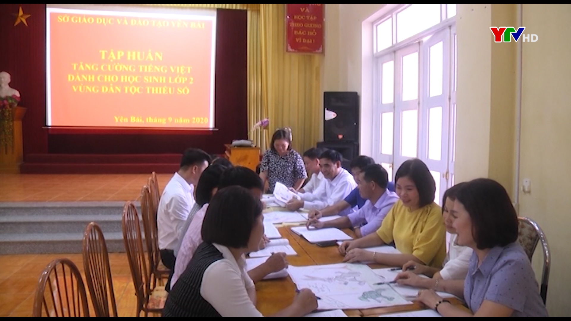 Sở Giáo dục và Đào tạo tập huấn nâng cao năng lực cho cán bộ quản lý, giáo viên về tăng cường tiếng Việt cho học sinh