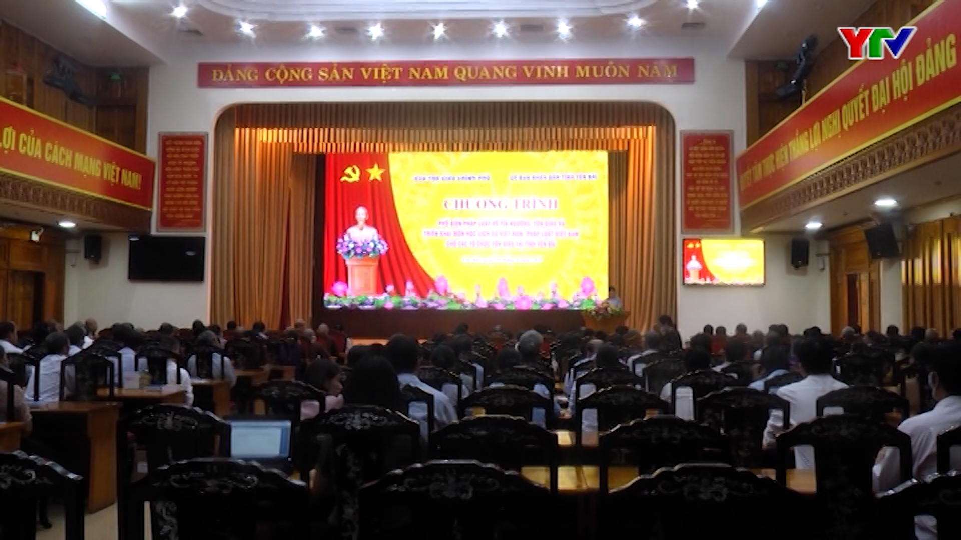 Tập huấn về tín ngưỡng tôn giáo và pháp luật Việt Nam