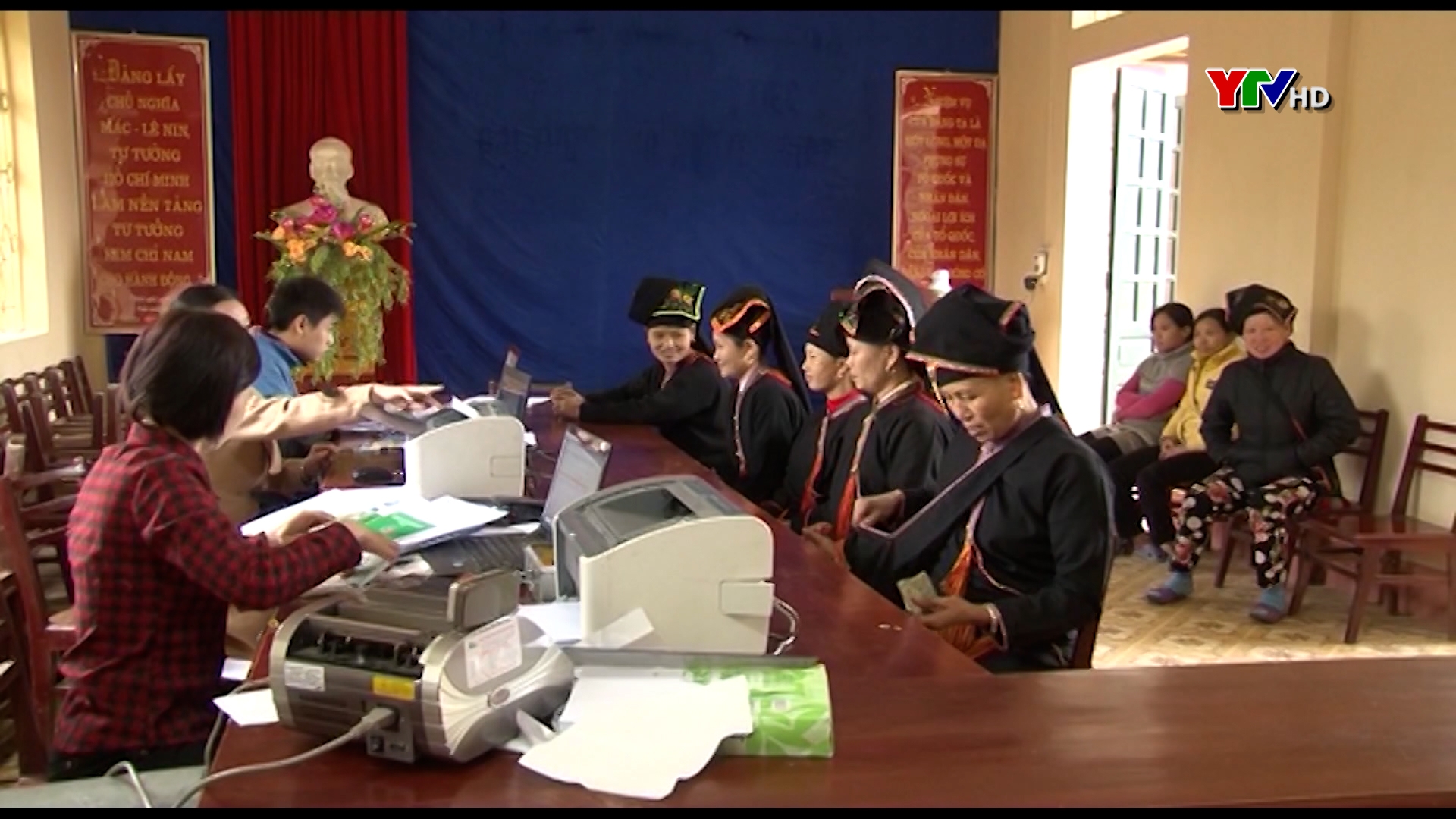 Huyện Văn Yên chi trả trợ cấp bảo trợ xã hội trên 14 tỷ đồng
