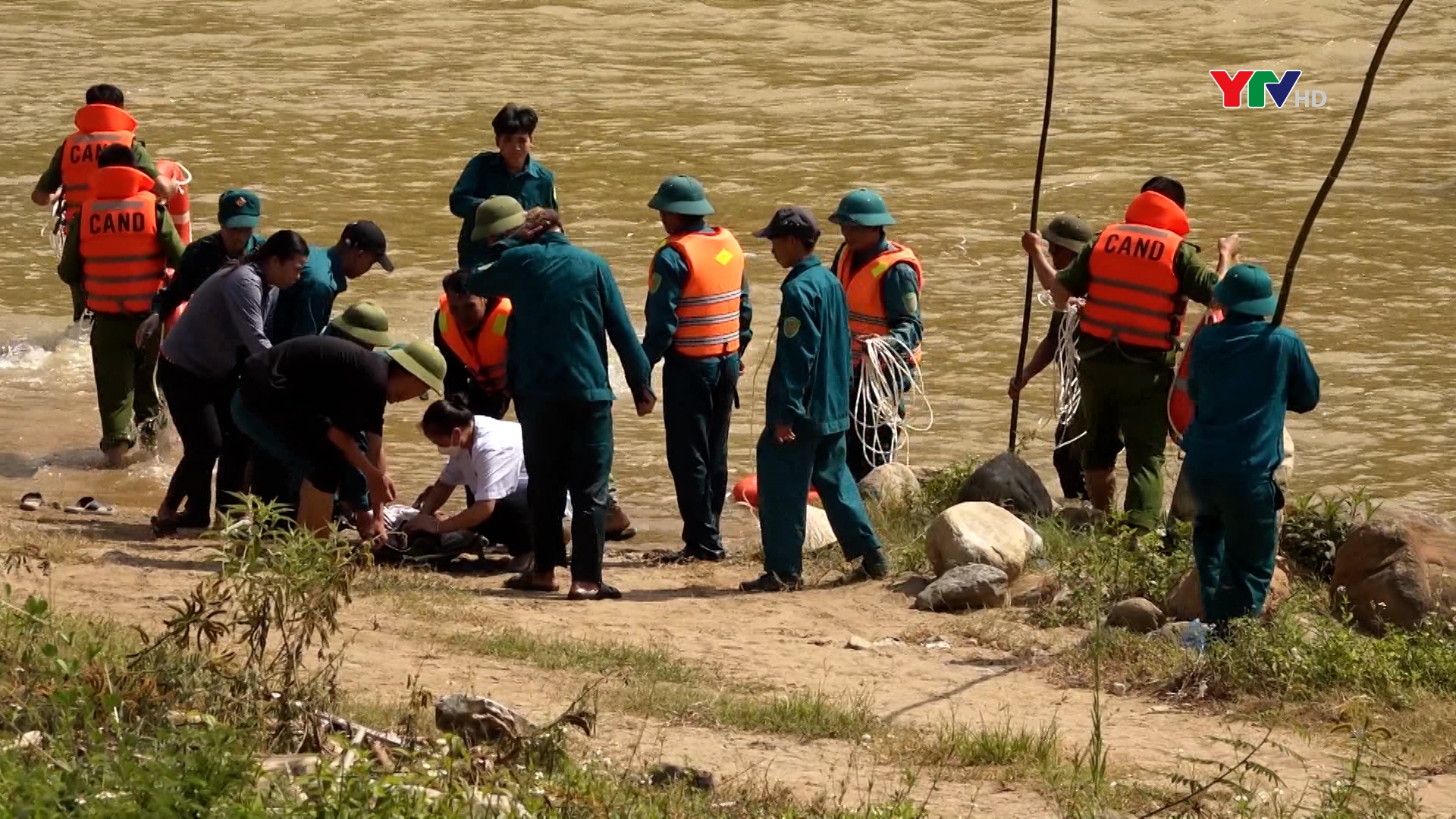 Xã An Lương (huyện Văn Chấn) diễn tập ứng phó thiên tai, bão lụt và tìm kiếm cứu nạn
