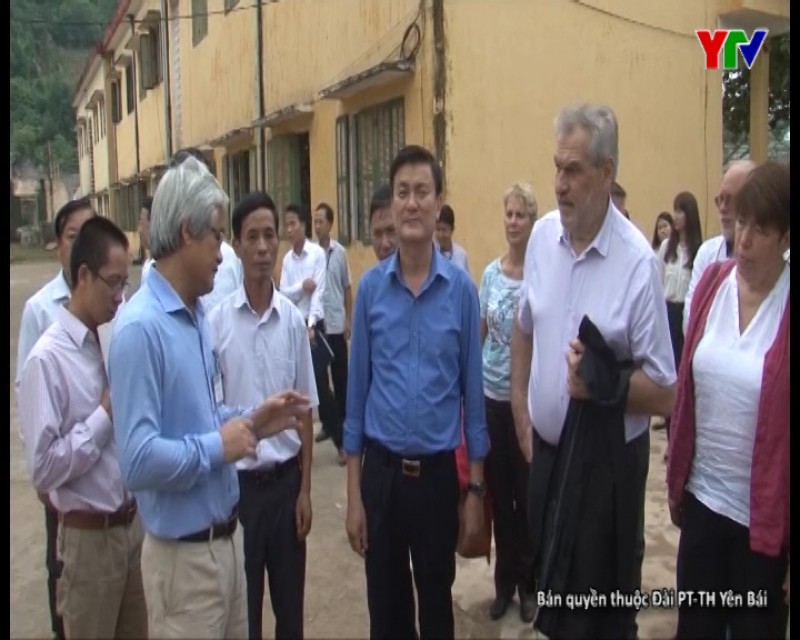 Đoàn đại biểu cấp cao Hội đồng tỉnh Val-de-Marne (Pháp) thăm quan thực tế tại huyện Văn Yên