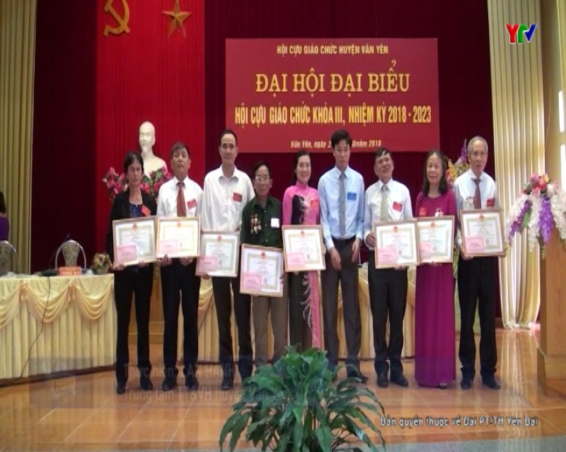 Đại hội đại biểu Hội Cựu giáo chức huyện Văn Yên lần thứ III