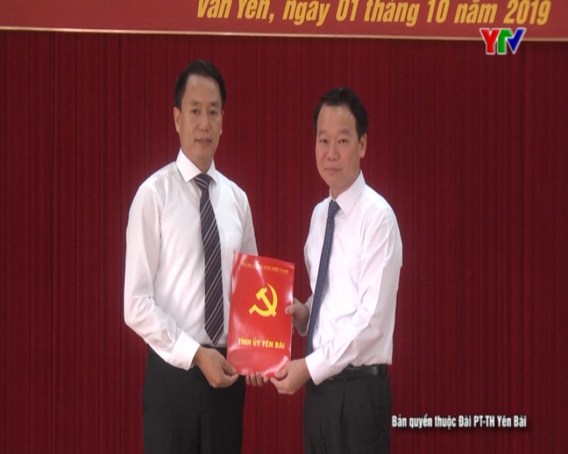 Đồng chí Luyện Hữu Chung giữ chức Bí thư Huyện ủy Văn Yên
