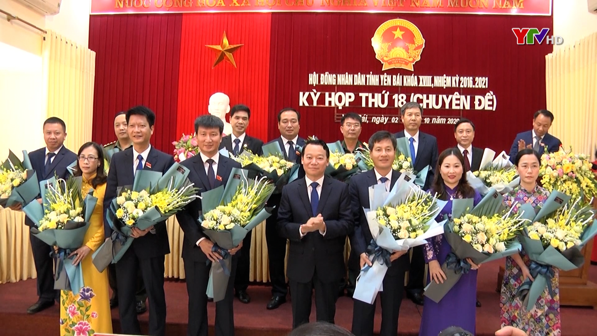Đồng chí Trần Huy Tuấn, Phó Bí thư Tỉnh ủy được bầu giữ chức Chủ tịch UBND tỉnh Yên Bái nhiệm kỳ 2016 – 2021