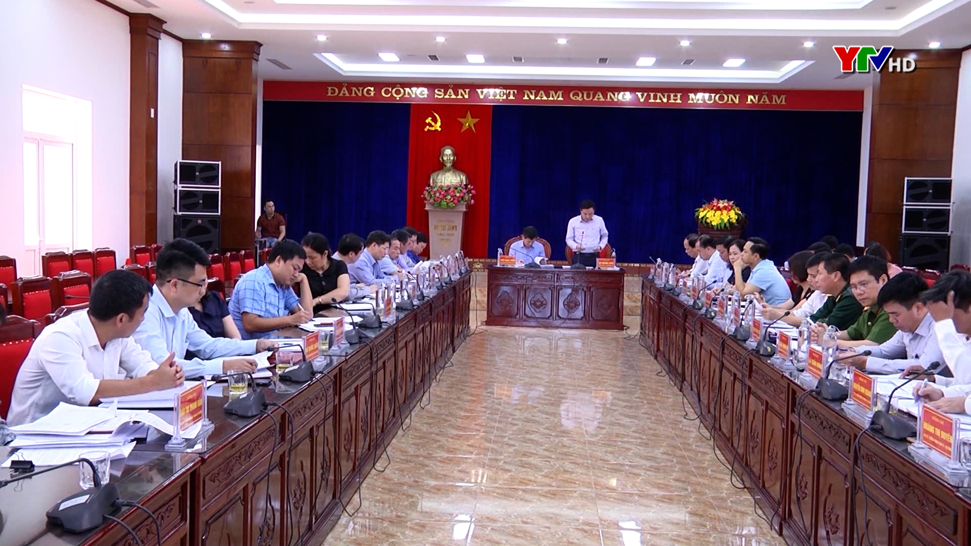 Đồng chí Ngô Hạnh Phúc - Phó Chủ tịch UBND tỉnh làm việc tại huyện Yên Bình