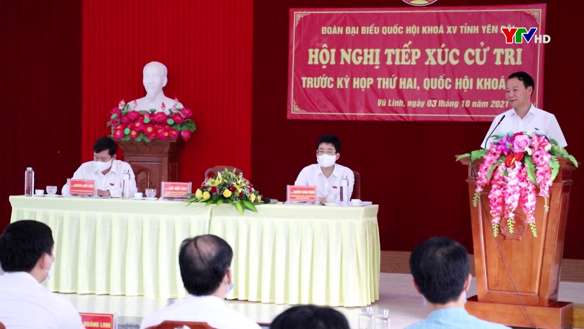 Đồng chí Bí thư Tỉnh ủy, Trưởng Đoàn ĐBQH tỉnh Đỗ Đức Duy tiếp xúc cử tri huyện Yên Bình