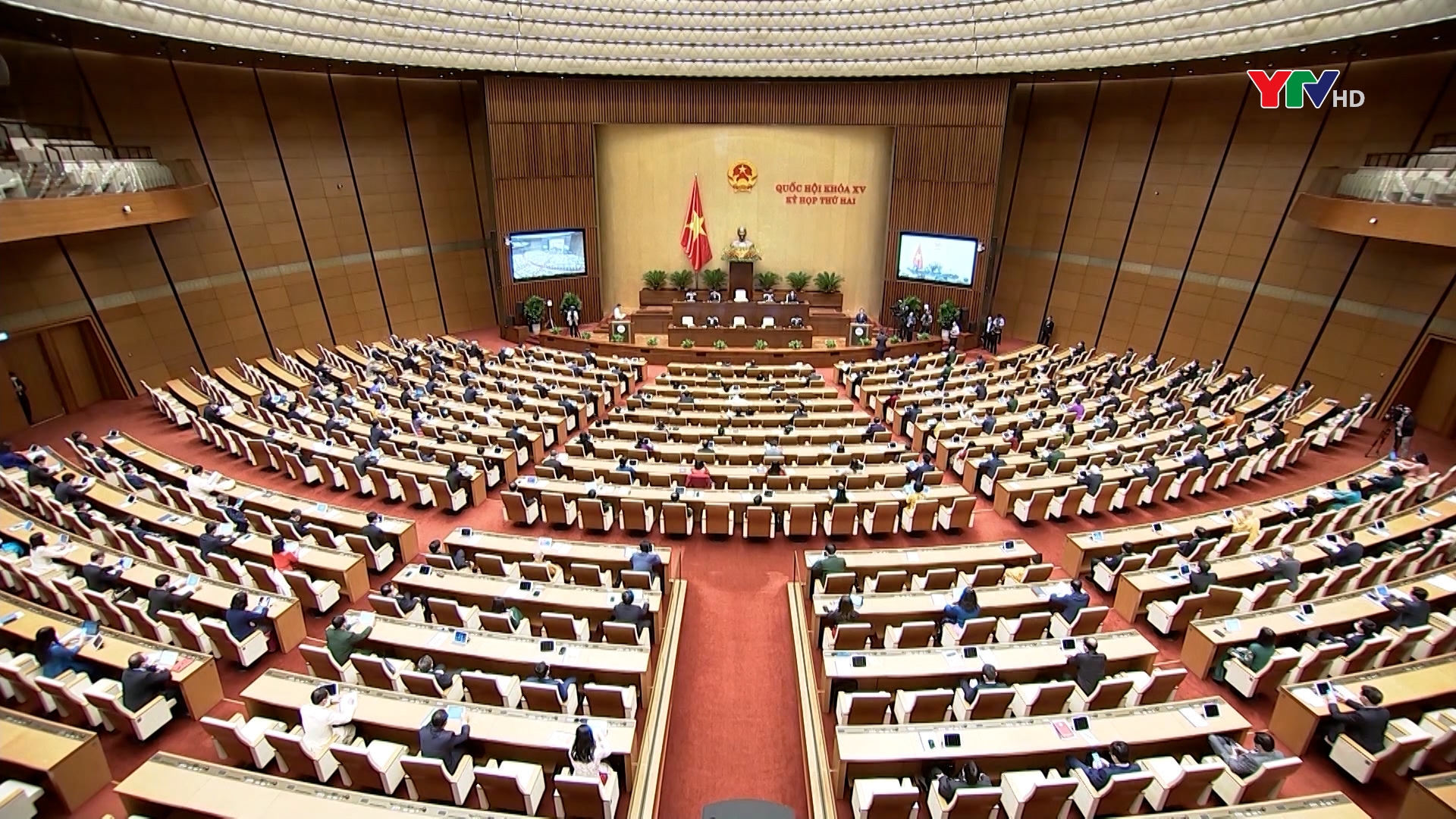 Quốc hội tiếp tục thảo luận về các báo cáo, tờ trình dự thảo Nghị quyết
