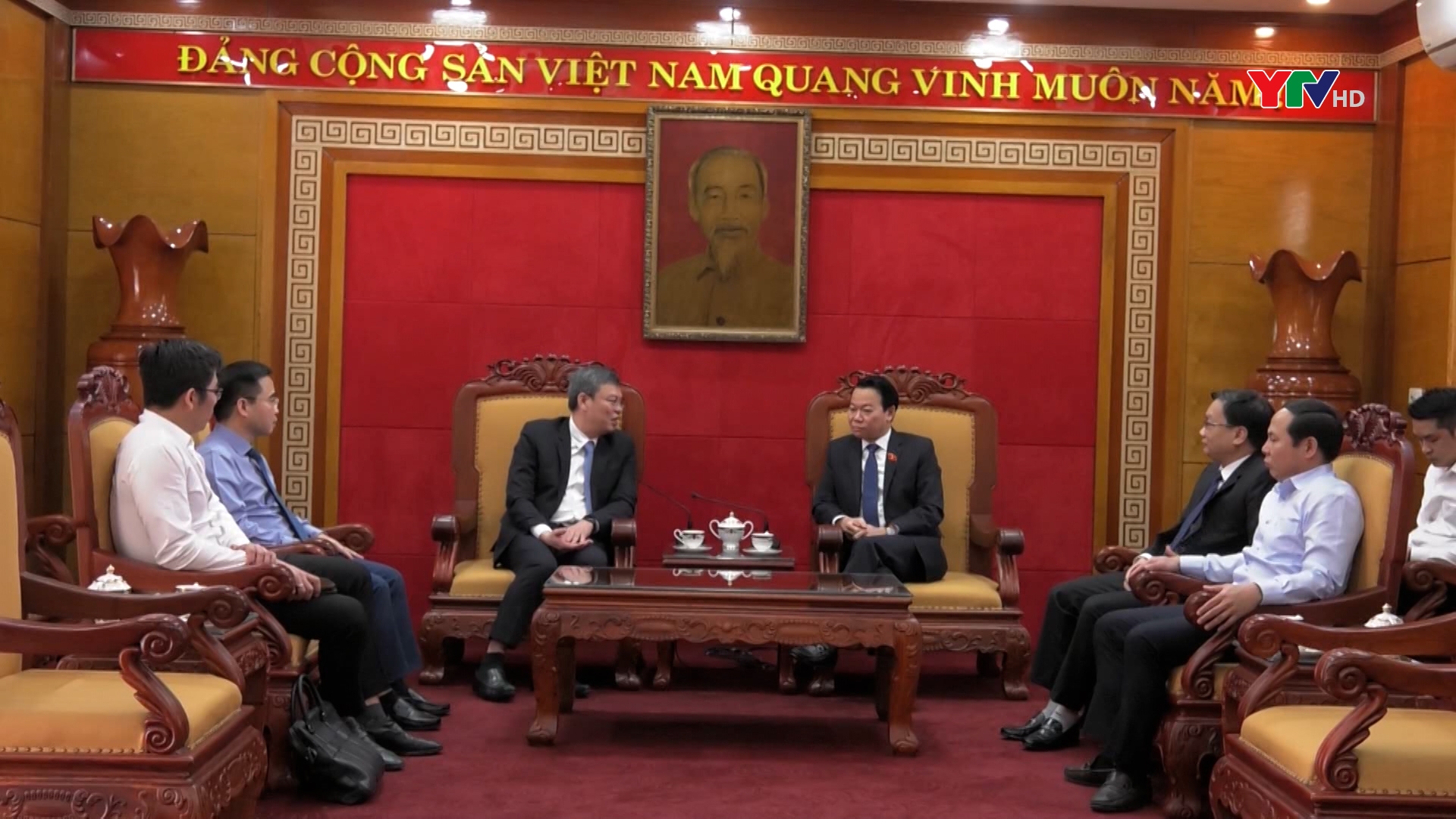 Đồng chí Bí thư Tỉnh ủy Đỗ Đức Duy làm việc với Chủ tịch HĐQT Ngân hàng TMCP Công thương Việt Nam