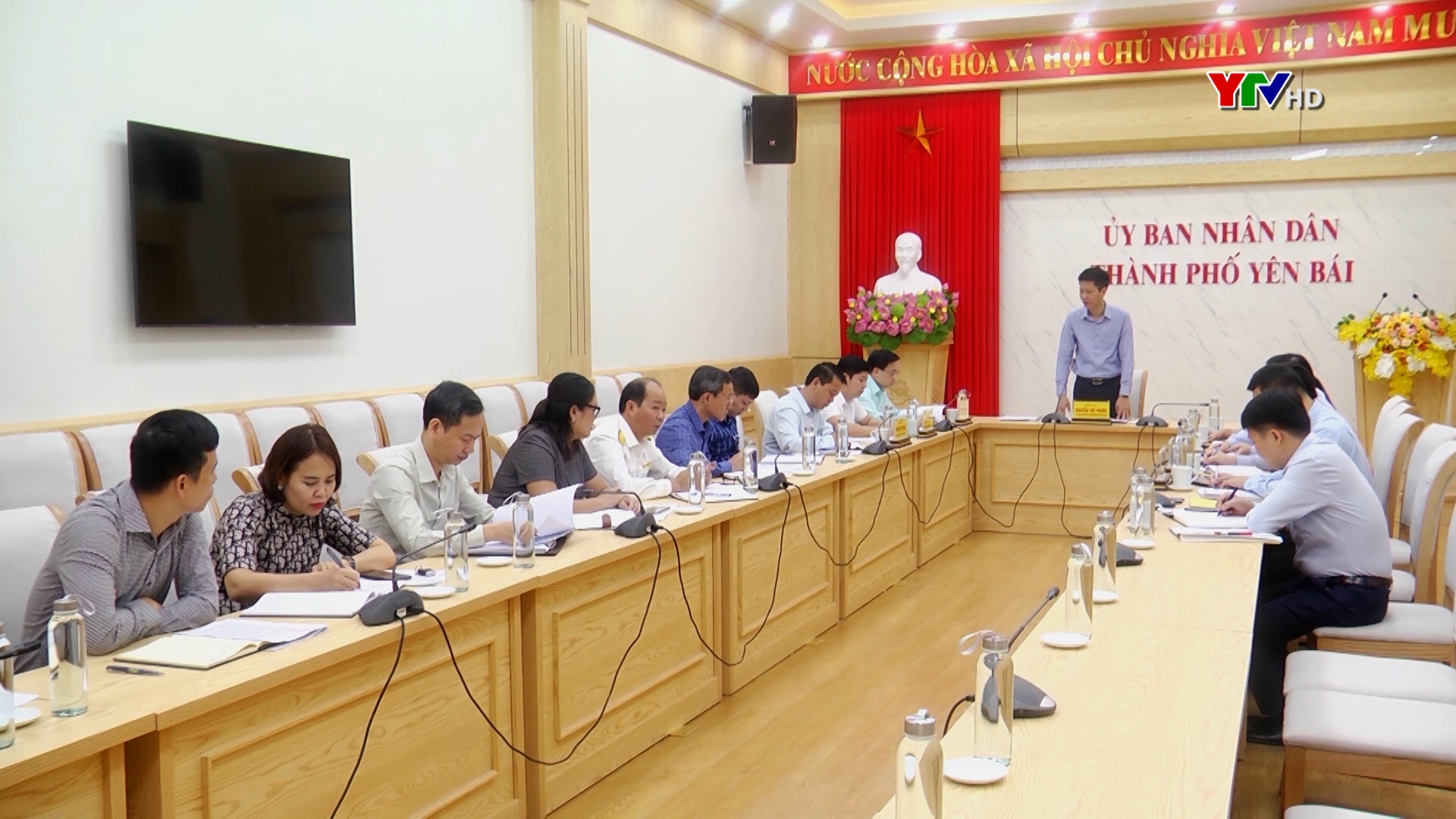 Đồng chí Phó Chủ tịch Thường trực UBND tỉnh Nguyễn Thế Phước làm việc tại TP Yên Bái về công tác thu ngân sách