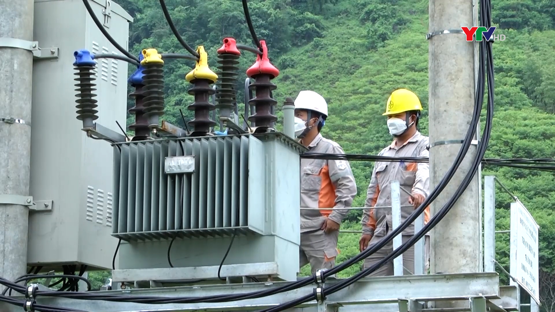 Điện lực Yên Bái đảm bảo vận hành lưới điện an toàn trước thời tiết diễn biến bất thường